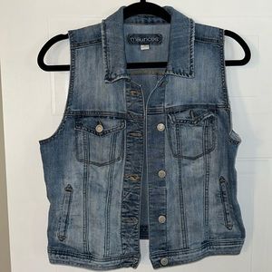 Maurices brand // SMALL // Denim Jacket